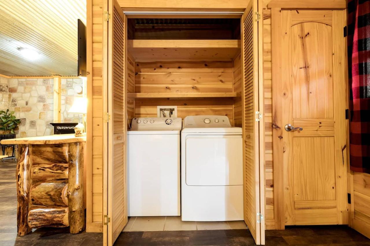Вилла Smoky Mtn Hideaway - Cabin W/ Hot Tub & Pool Table Севьервилл Экстерьер фото