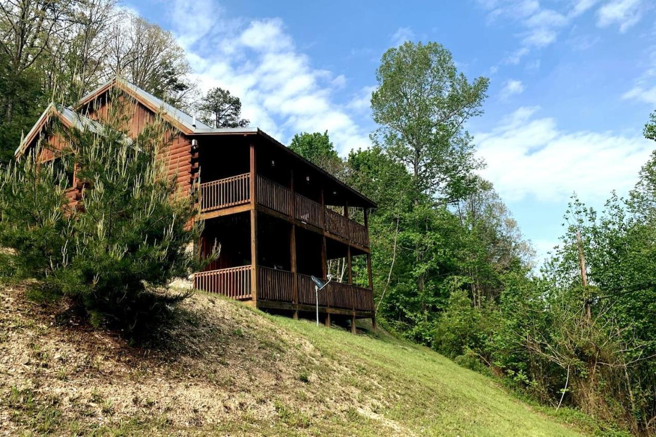 Вилла Smoky Mtn Hideaway - Cabin W/ Hot Tub & Pool Table Севьервилл Экстерьер фото